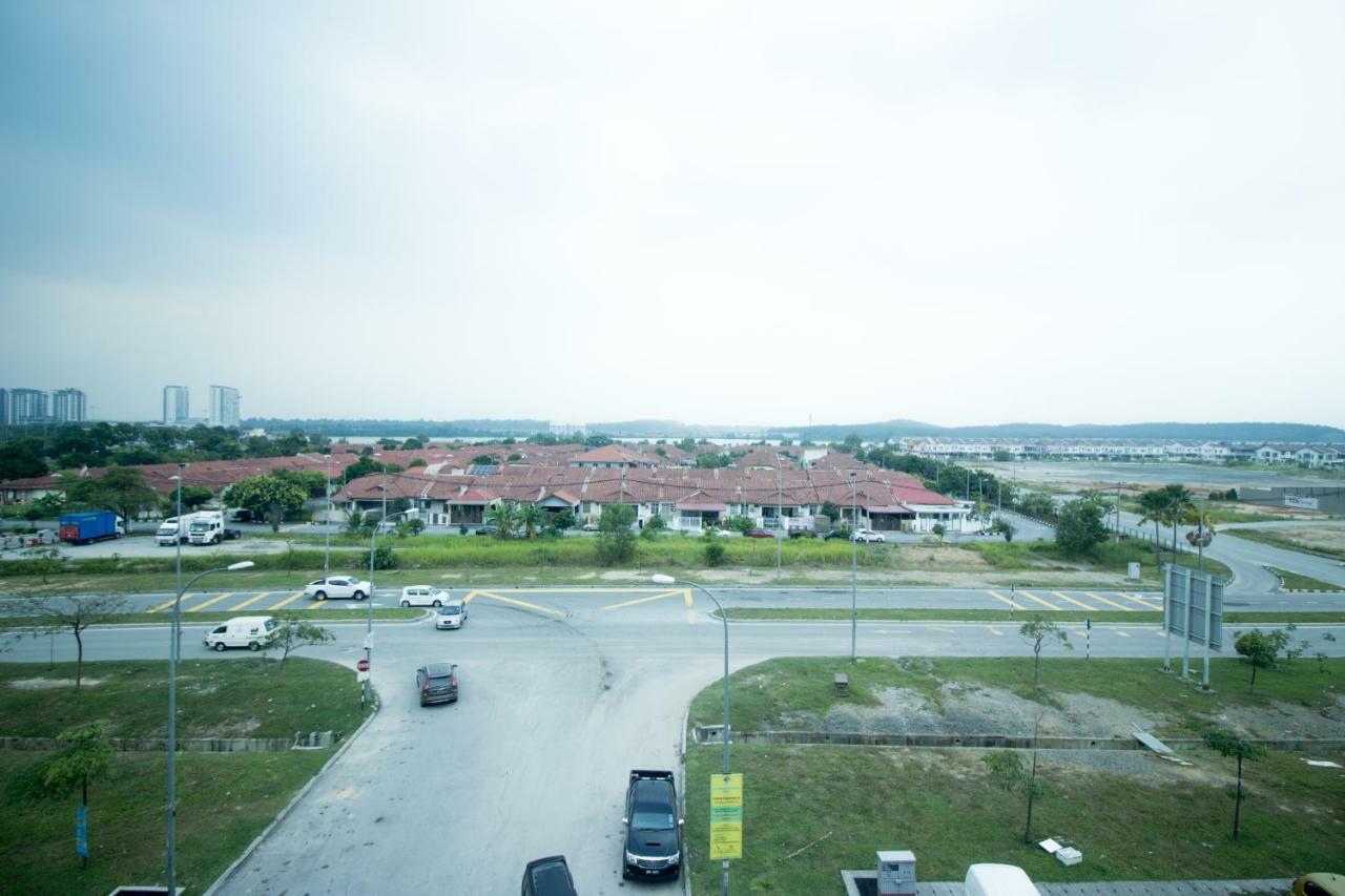 ซาวจานา ซิตี้ โฮเทล Hotel Bandar Saujana Putra ภายนอก รูปภาพ
