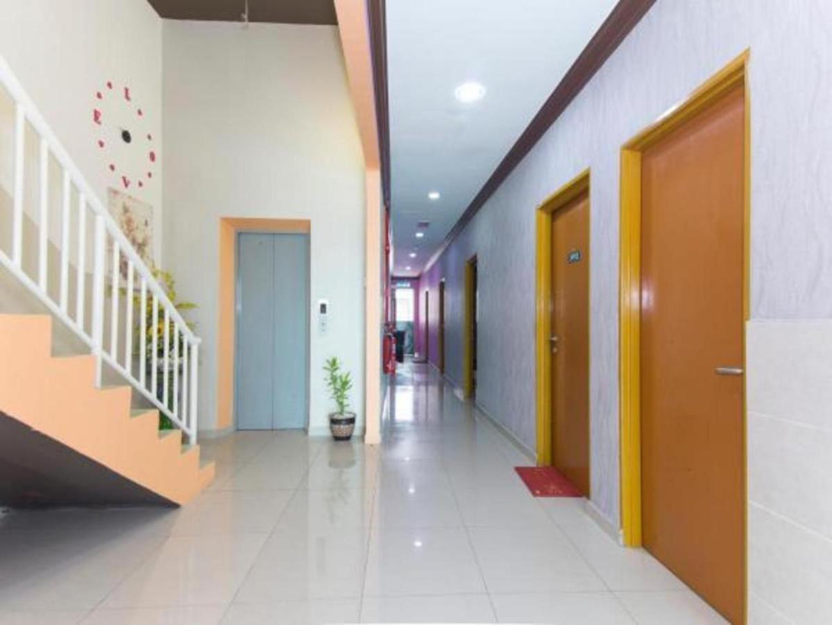 ซาวจานา ซิตี้ โฮเทล Hotel Bandar Saujana Putra ภายนอก รูปภาพ